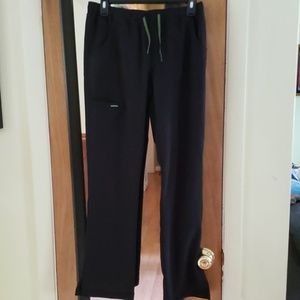 NWOT Med Couture Air scrub pants